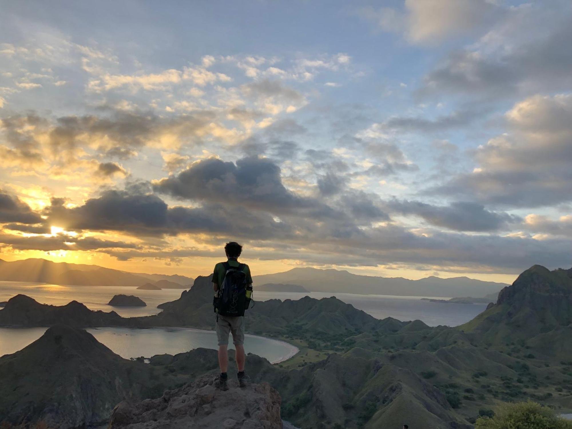 Dua Putri Komodo Homestay Extérieur photo